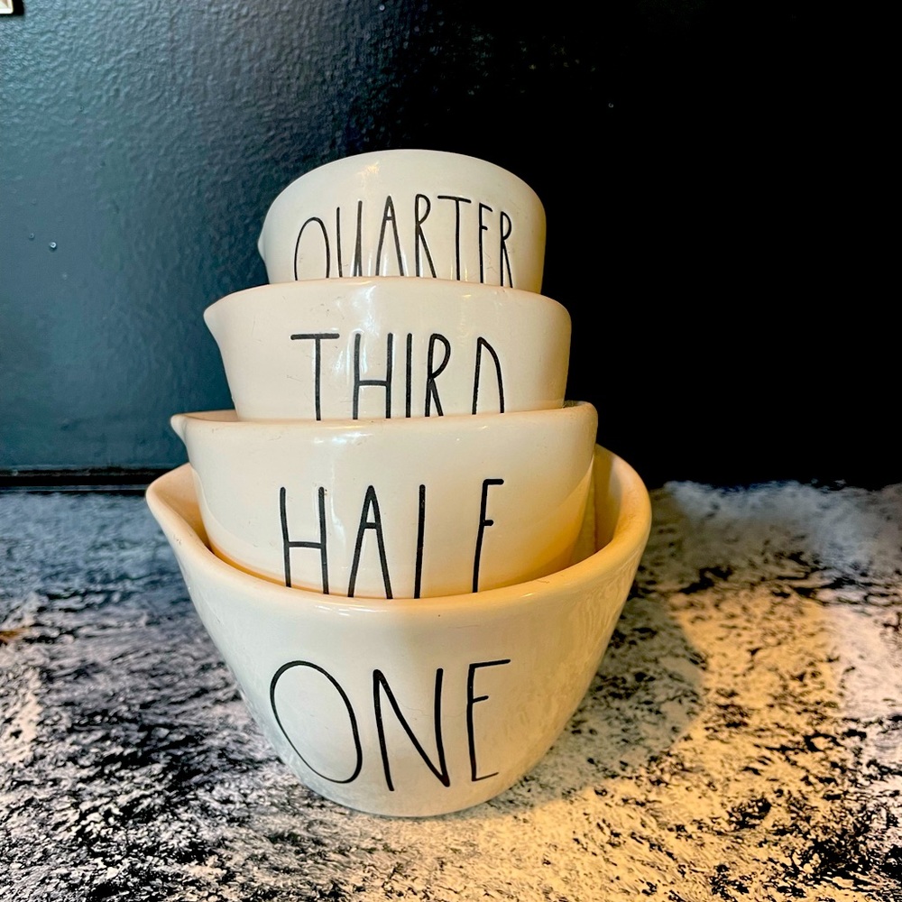 Rae Dunn measuring cups